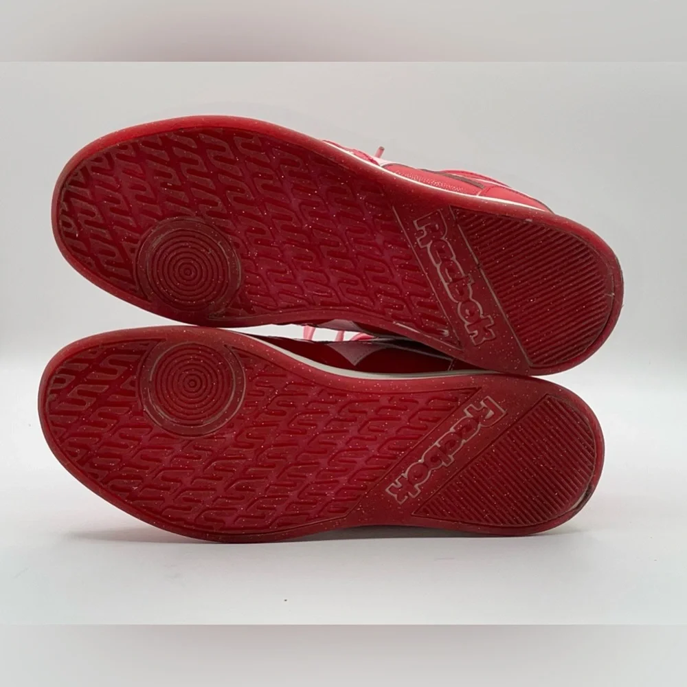 Reebok Classic Girls Size 5 Hi Top Sneakers Hearts Valentines Red Pink Cute - Picture 7 of 7